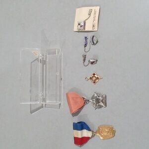 Assorted vintage pins from 1960's